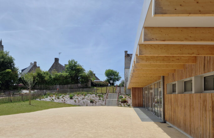 Création d’un restaurant municipal et d’un complexe sport et loisirs à Ploemel